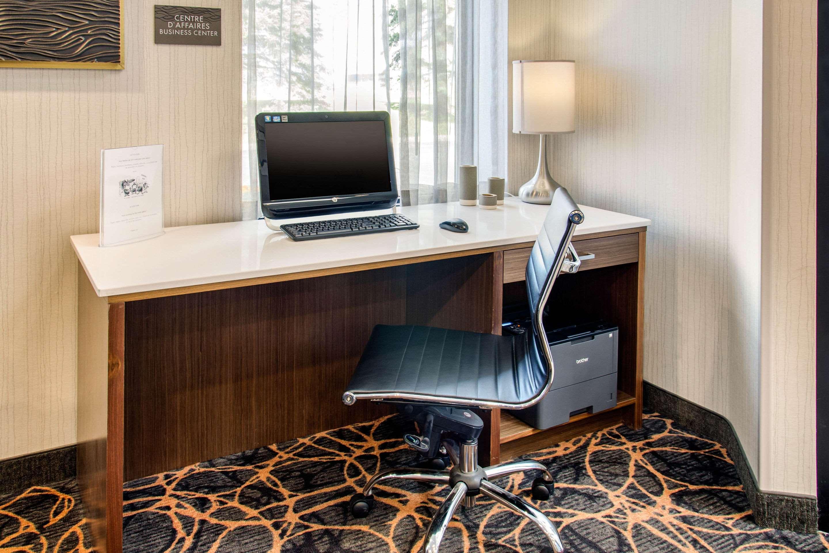 Comfort Inn Airport Dorval Exterior foto
